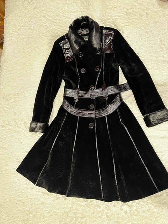 Продам шубу натуральный стриженный мутон