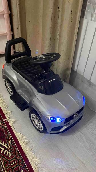 Детская машинка на аккумуляторе