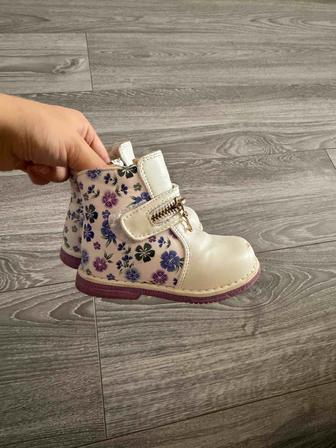 Детские ботинки для девочек