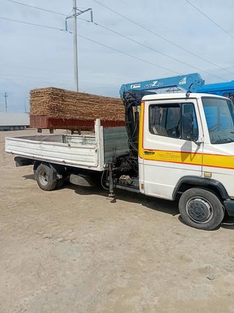 Мануфулятор машина Мерседес 5тонн кран көтеру салмағы 2тоннға деиін