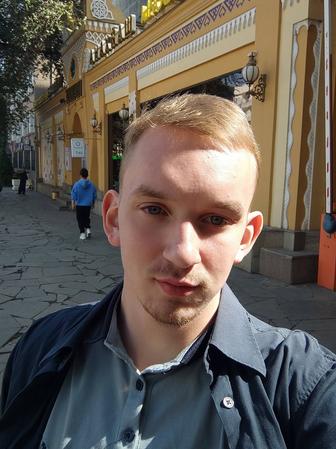 Раннер официант км админ повор горячего цеха