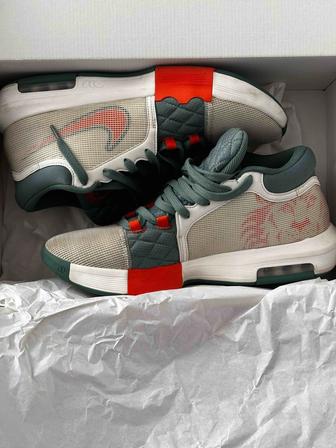 Кроссовки Lebron Witness VIII