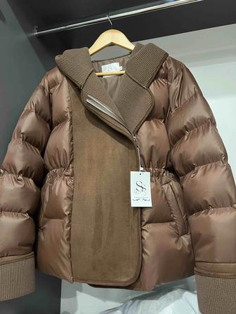 Женская куртка -пуховик