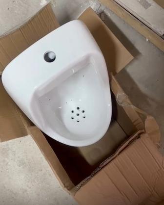 Писсуар (мужской унитаз)