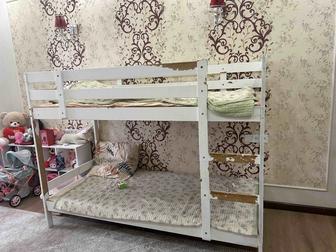 Кровать двухъярусная
