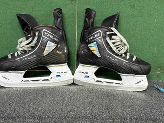 Коньки TRUE HZRDUS 9x