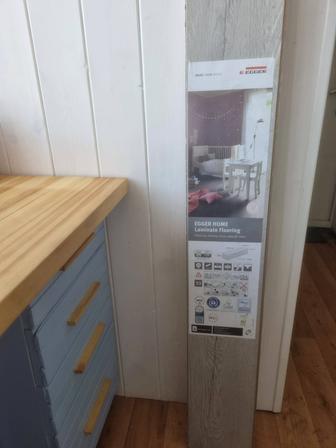 Продам ламинат