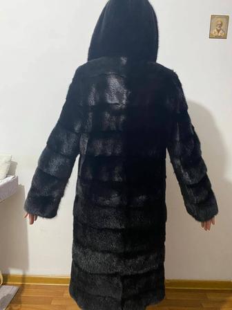 Продам норковую шубу