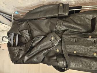 Кожаный осенний плащ