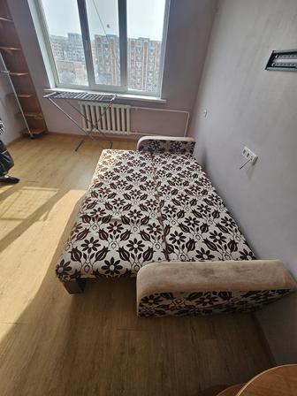 Отдам даром диван