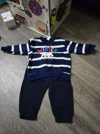 Детский теплый костюмчик