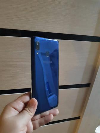 Продам Samsung A20