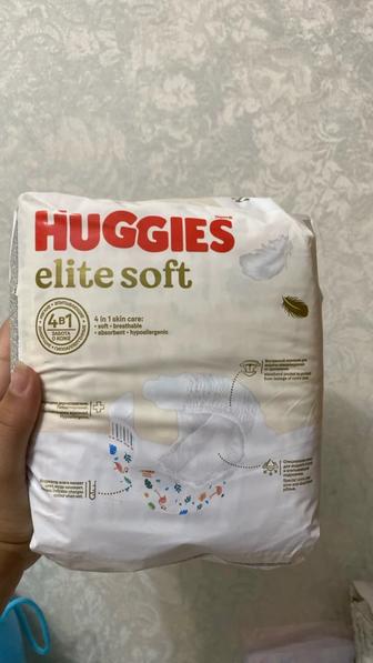 Памперс Huggies