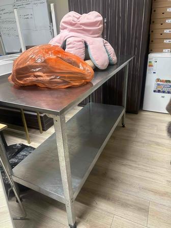 Стол металлический