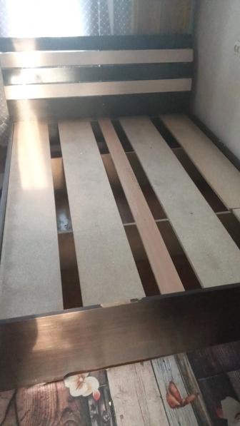 Кровать двуспальная