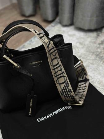 Продам сумку emporio armani женская оригинал!