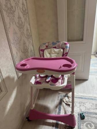 Стульчик для кормления ребенка