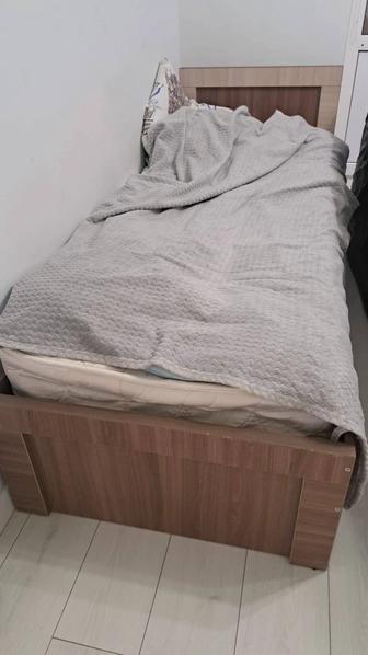 Продам кровать