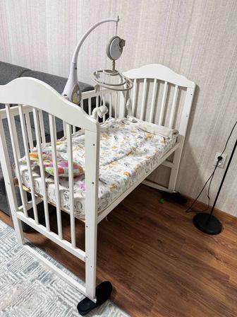 Продам детскую кроватку