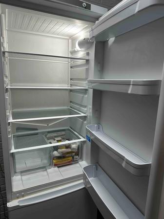 Холодильник Indesit