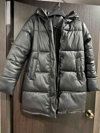 Продам зимнюю куртку