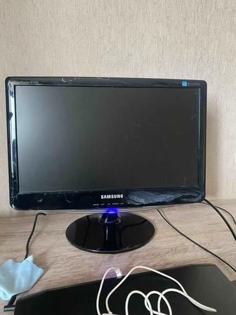 Монитор Samsung B1930N