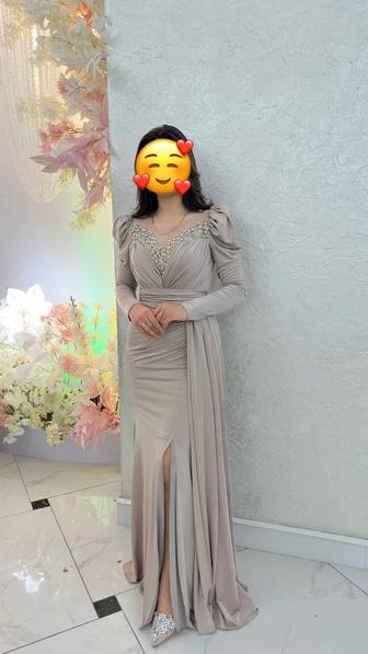 Продается очень красивое платье