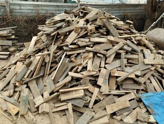 Колотые дрова, уголь
