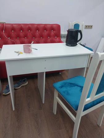 Отдам место в аренду маникюрные столик