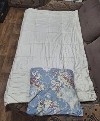 Продам б/у подушку и одеяло