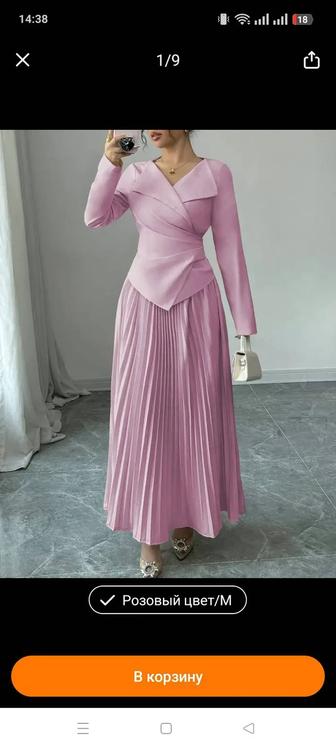 Продам костюм новый