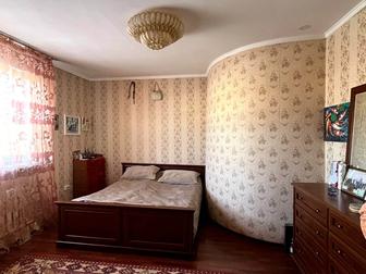 Кровать и комод