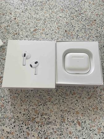 Apple AirPods 3