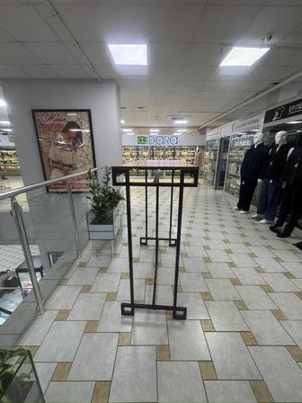 Стойки рейл для одежды