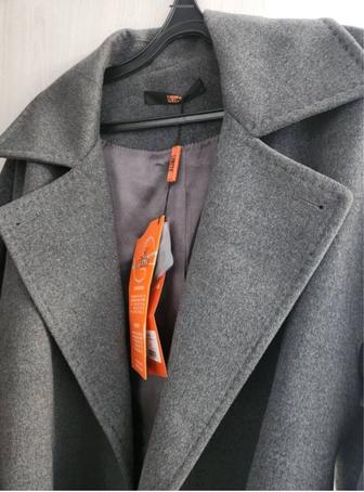 Пальто длинное длина 120 см oversized новое с этикеткой в чехле.