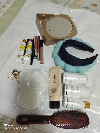 Крема, сыворотка все что на фото.