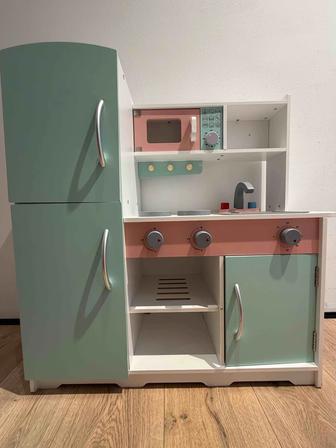 Продам детский кухонный гарнитур