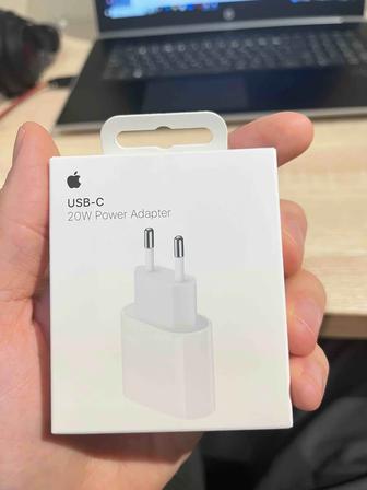 Продам адаптер на айфон