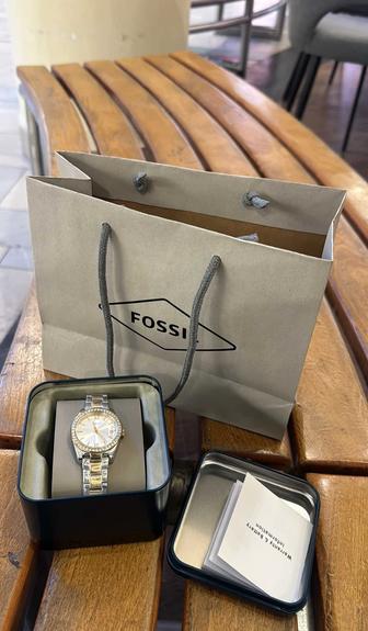 Часы Fossil