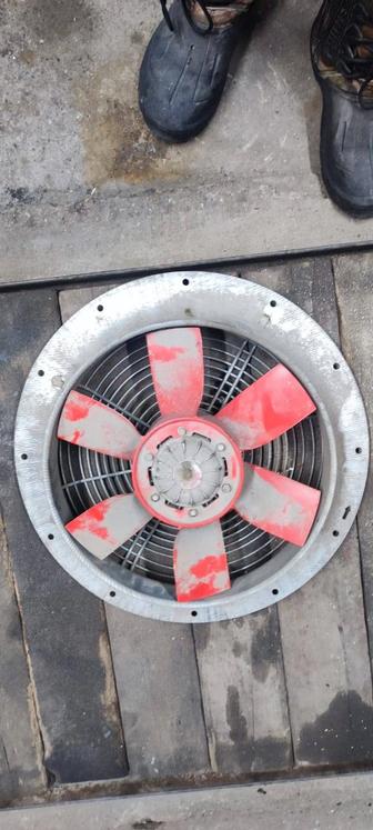 Продам Осевой вентилятор Lanw 400.4L 220/380V