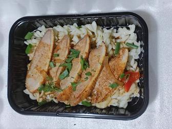 Обеды выпечка пирожки кфси тандырная самса сэндвичи самса клаб сэндвичи