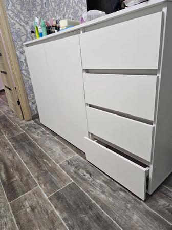 Продаю большой комод-шкаф