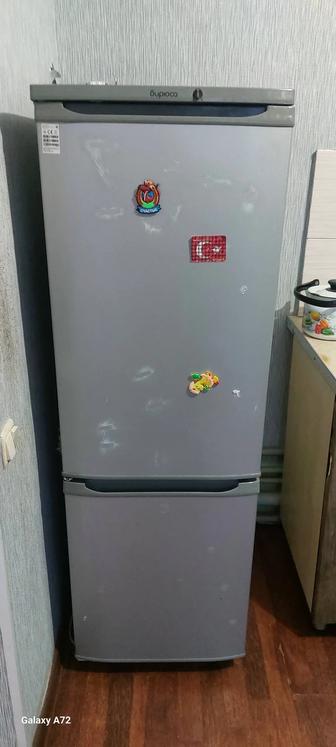 Продам холодильник,в хорошем состоянии,царапины на двери от магнитов