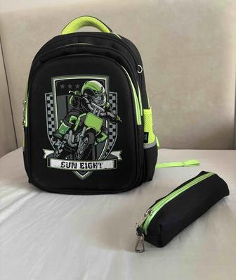 Рюкзак для мальчика начальных классов