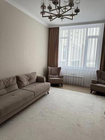 Продам диван с креслами