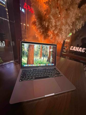 MacBook Pro m2 13,6 дюймов 512 гб