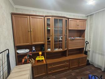 Продам стенку в хорошем состоянии, можно не разбирать, вверх отдельно вниз