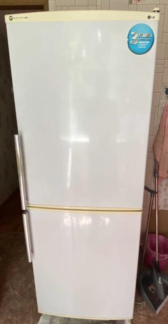 Холодильник LG бу