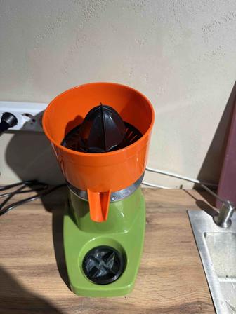 Соковыжималка для цитрусовых