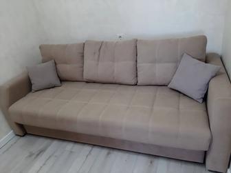 Срочно продам диван в отличном состоянии.